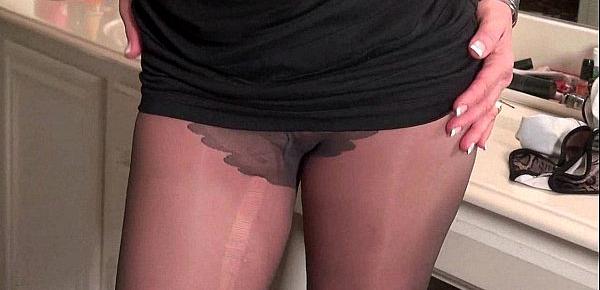  Pantyhose get me in a constant state of arousal